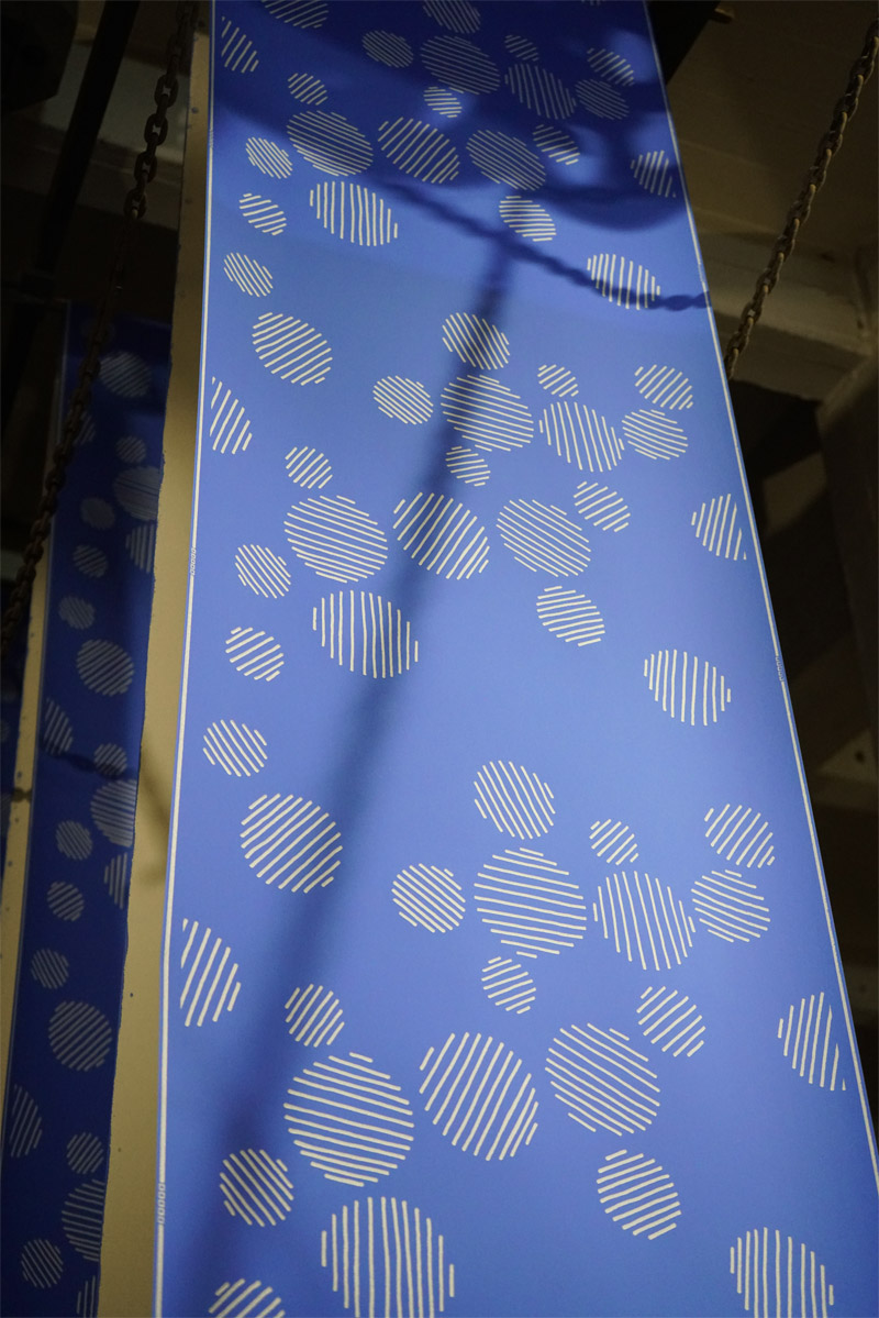Ball Pond, Wallpaper (2018), manufacturer Pihlgren & Ritola. Design Hanna van Ingen.